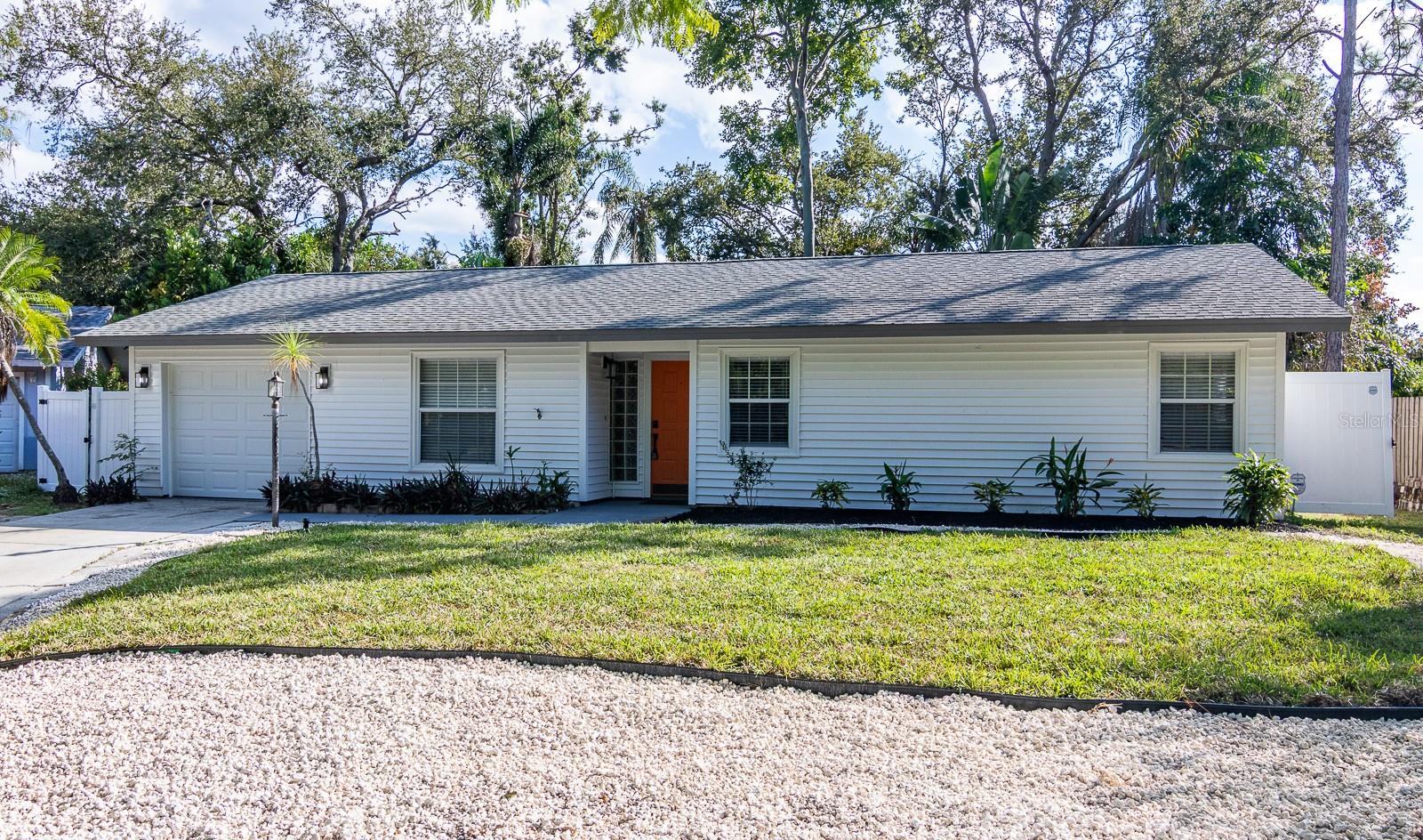 LOCKWOODS - Residential