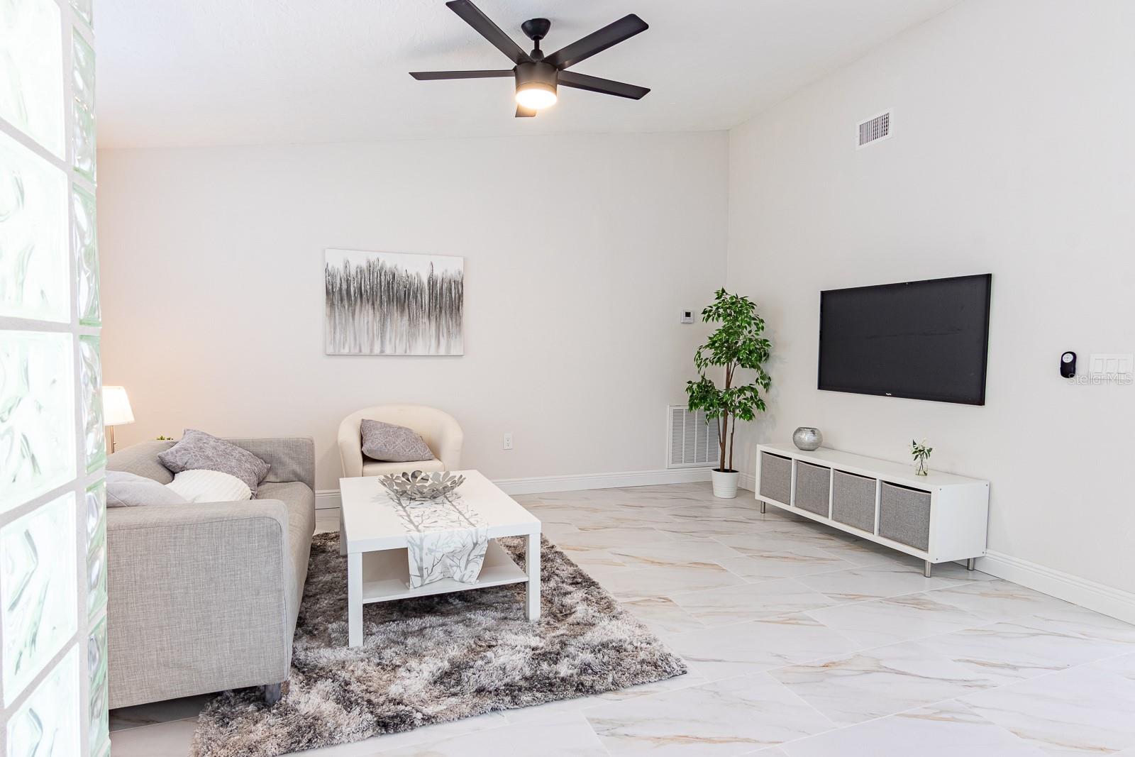 LOCKWOODS - Residential