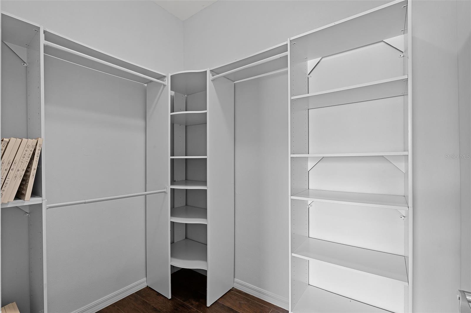 HUNTERS RESERVE - Residential