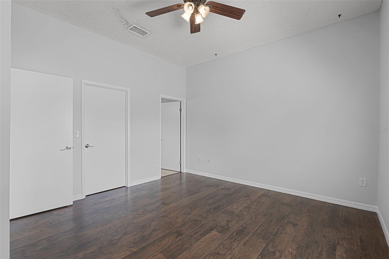 HUNTERS RESERVE - Residential