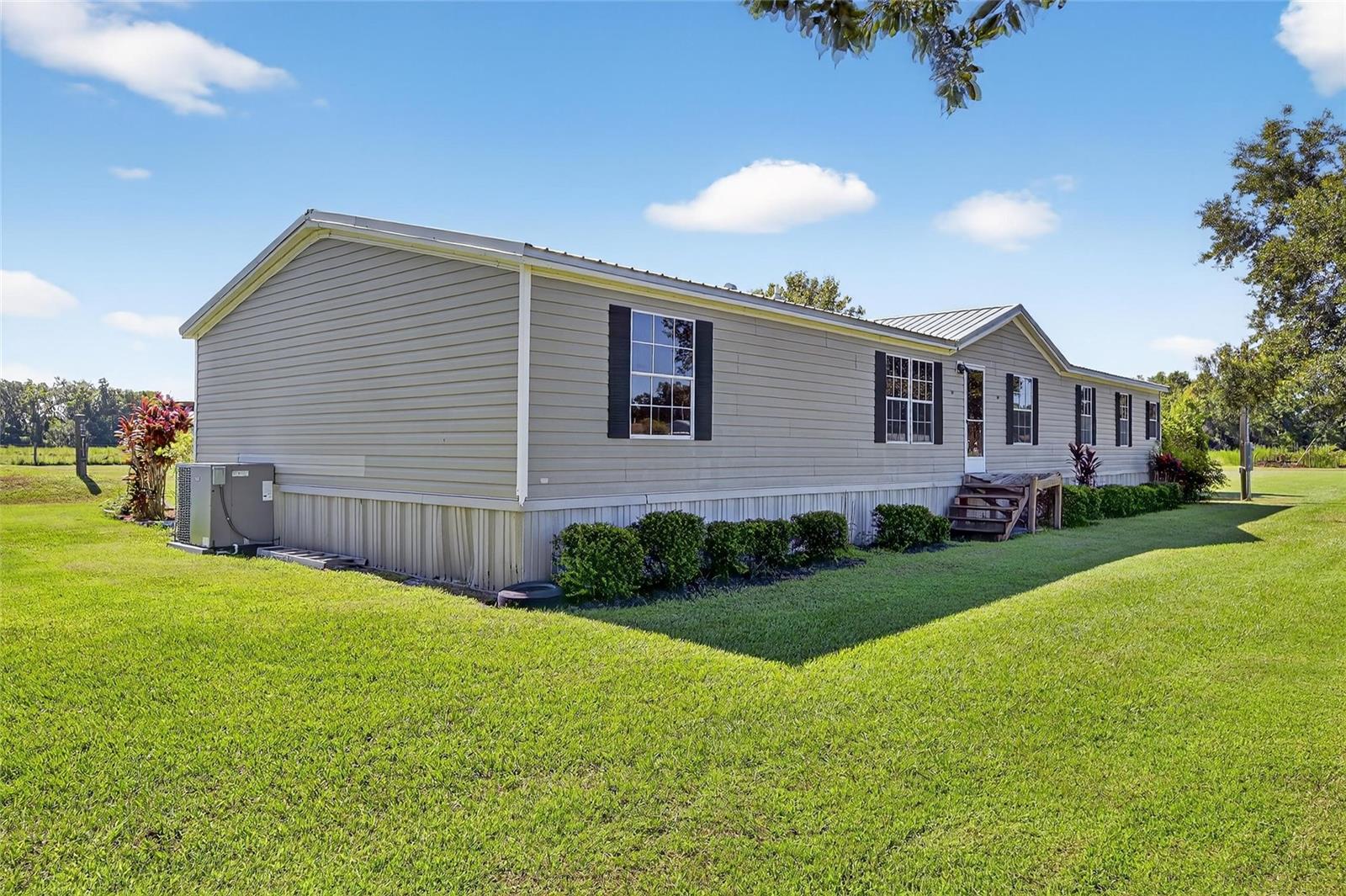 4416 PIPPIN ROAD