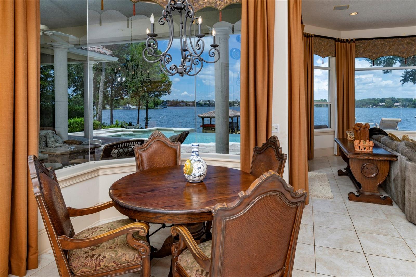 DOMMERICH ESTATES - Residential