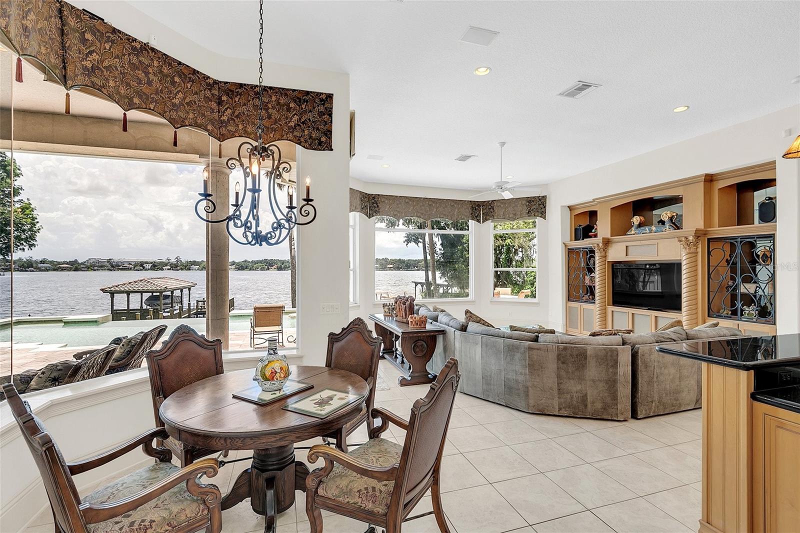 DOMMERICH ESTATES - Residential