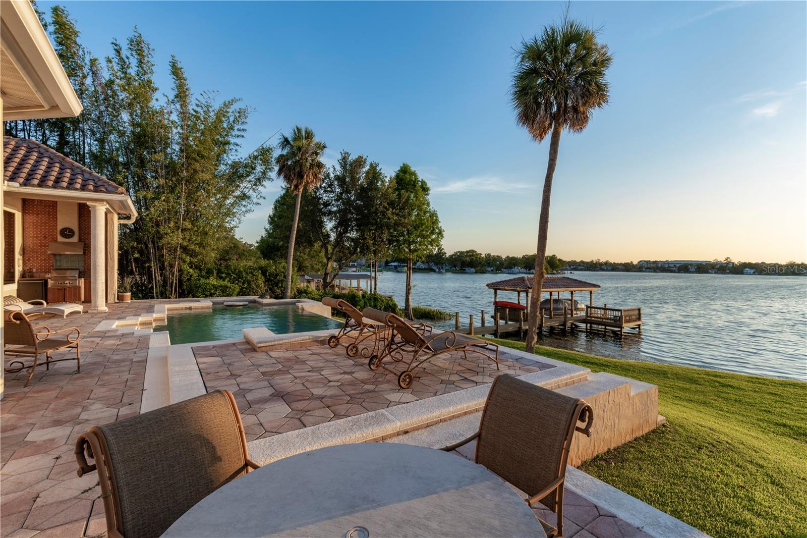 DOMMERICH ESTATES - Residential