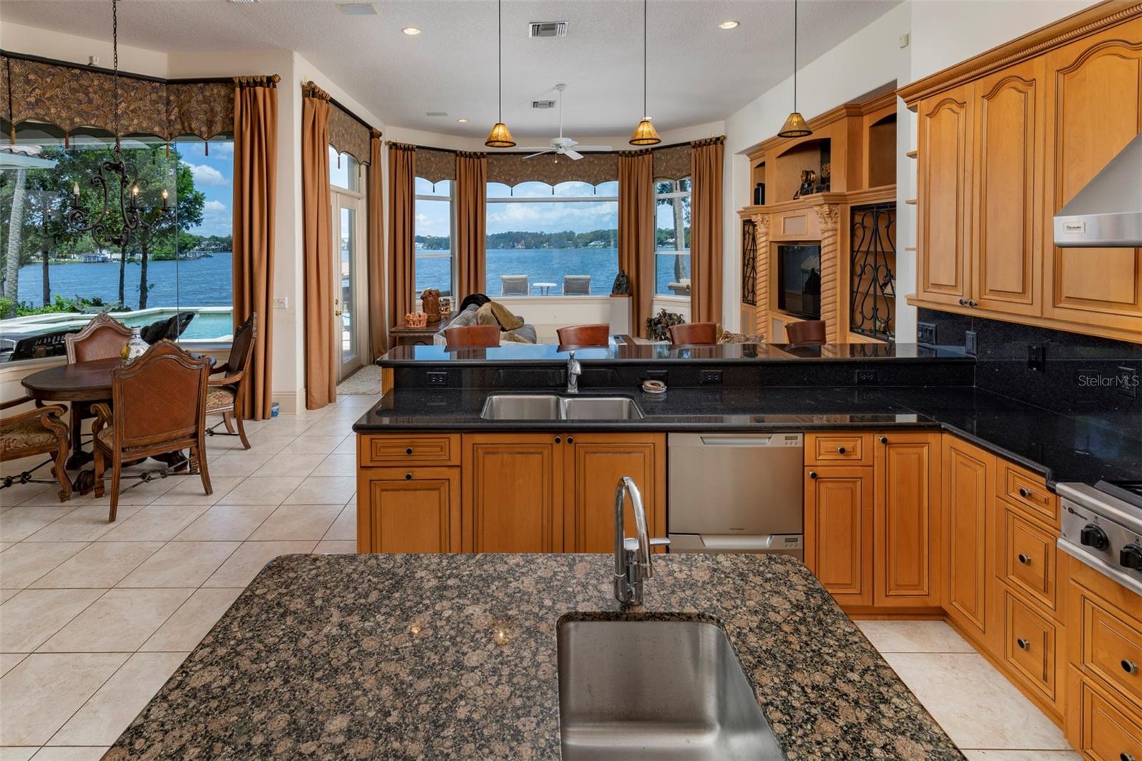 DOMMERICH ESTATES - Residential