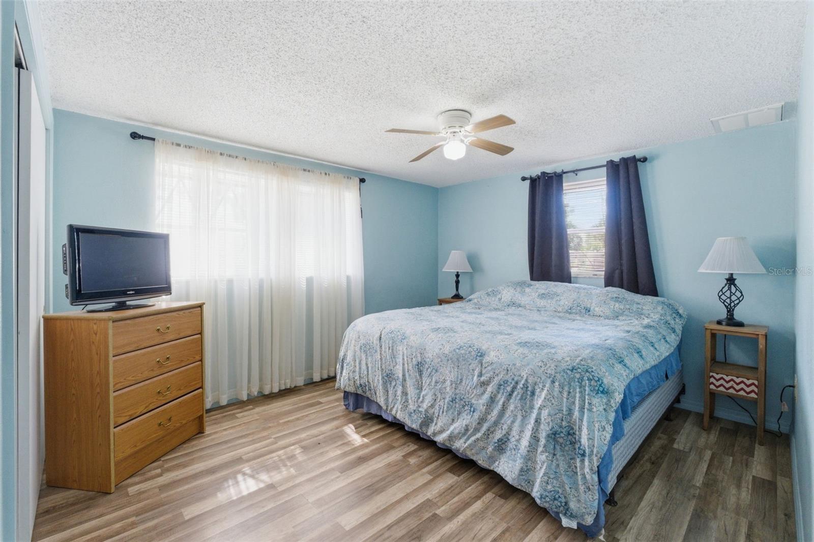 HOLIDAY HILL - Residential