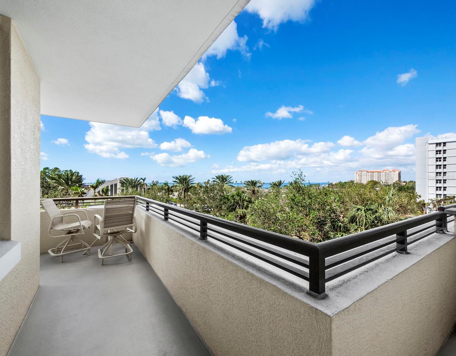 ALINARI - Residential Lease