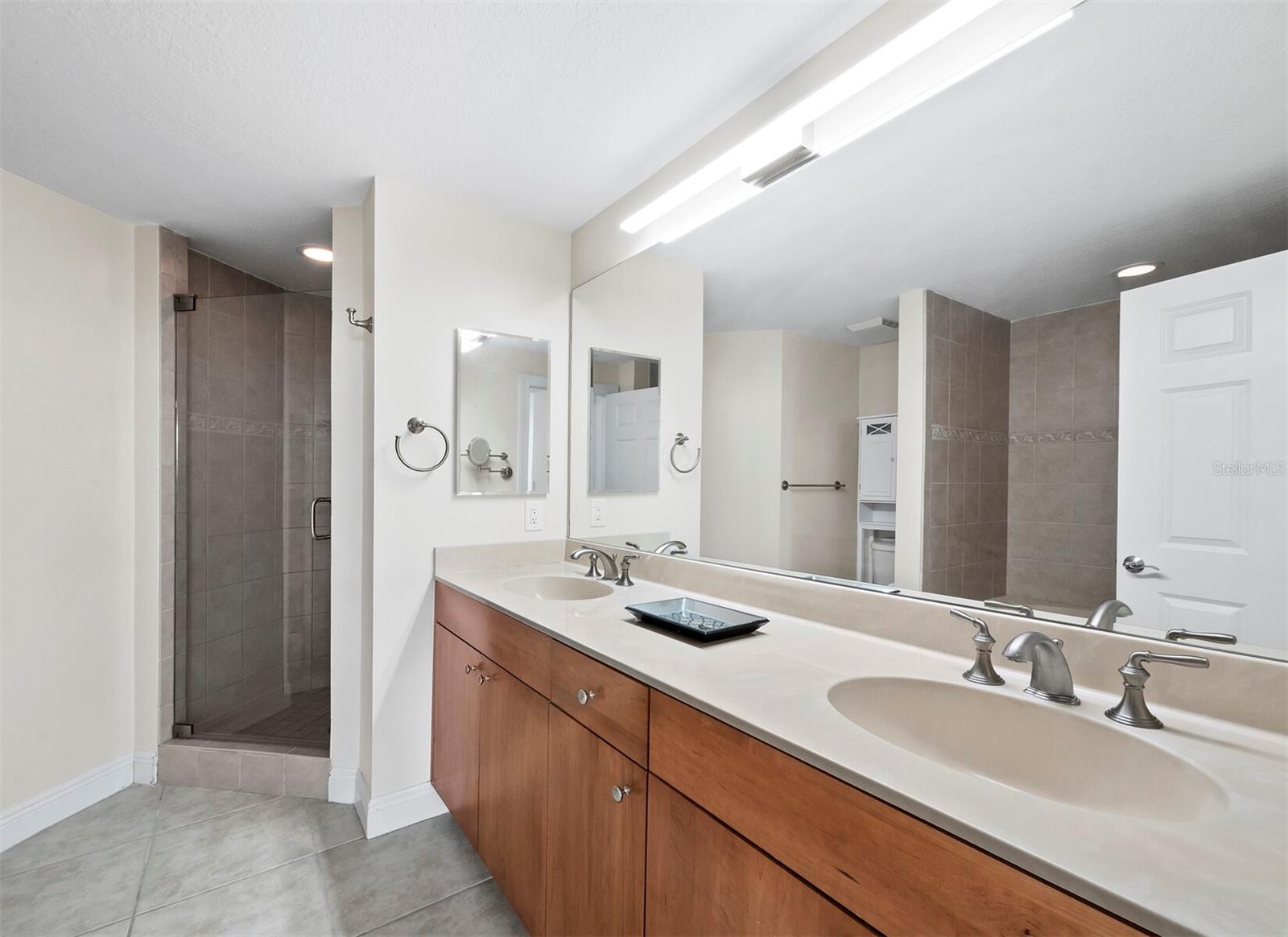 ALINARI - Residential Lease