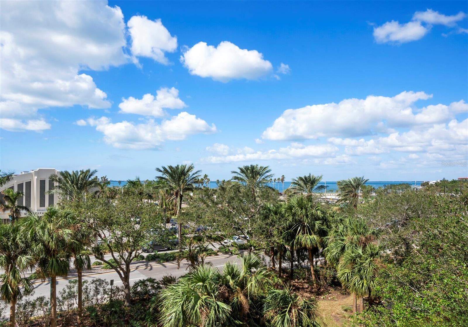 ALINARI - Residential Lease