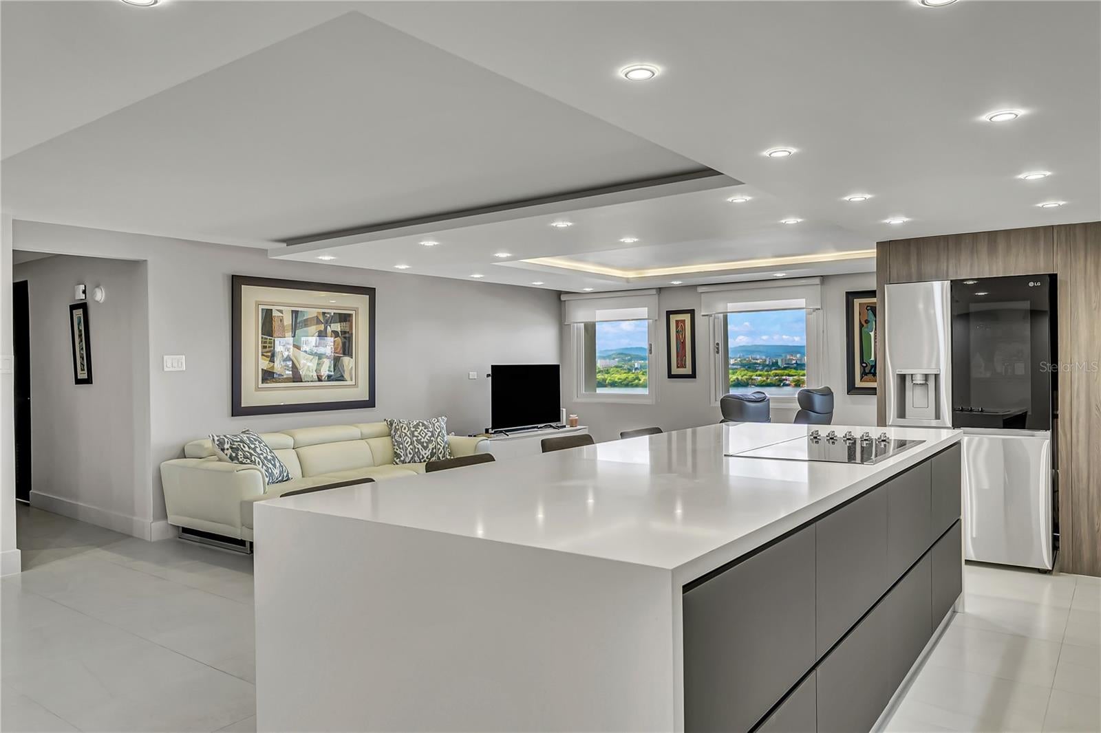 3307 ISLA VERDE AVENUE 1401