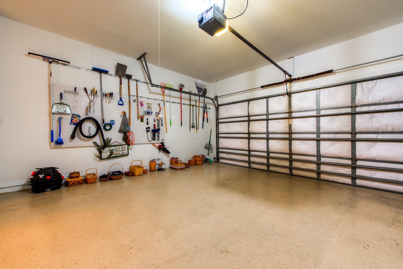 WOODMERE LAKES - Residential