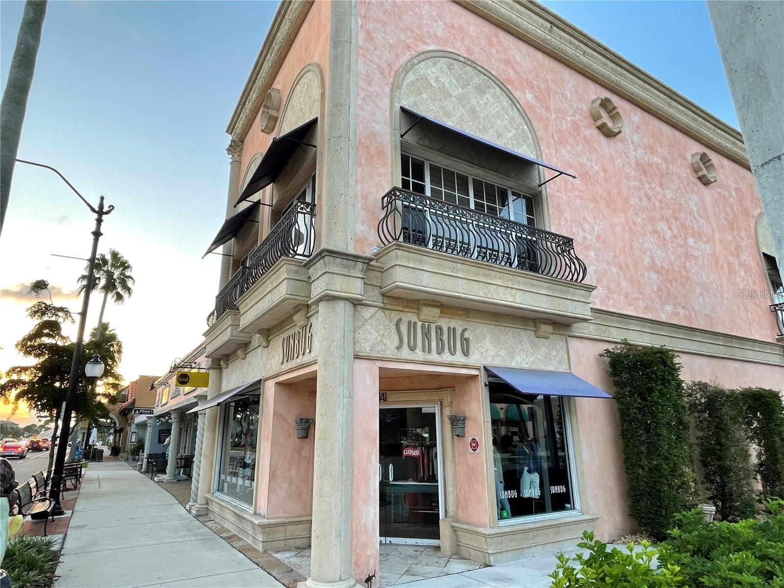 WOODMERE LAKES - Residential