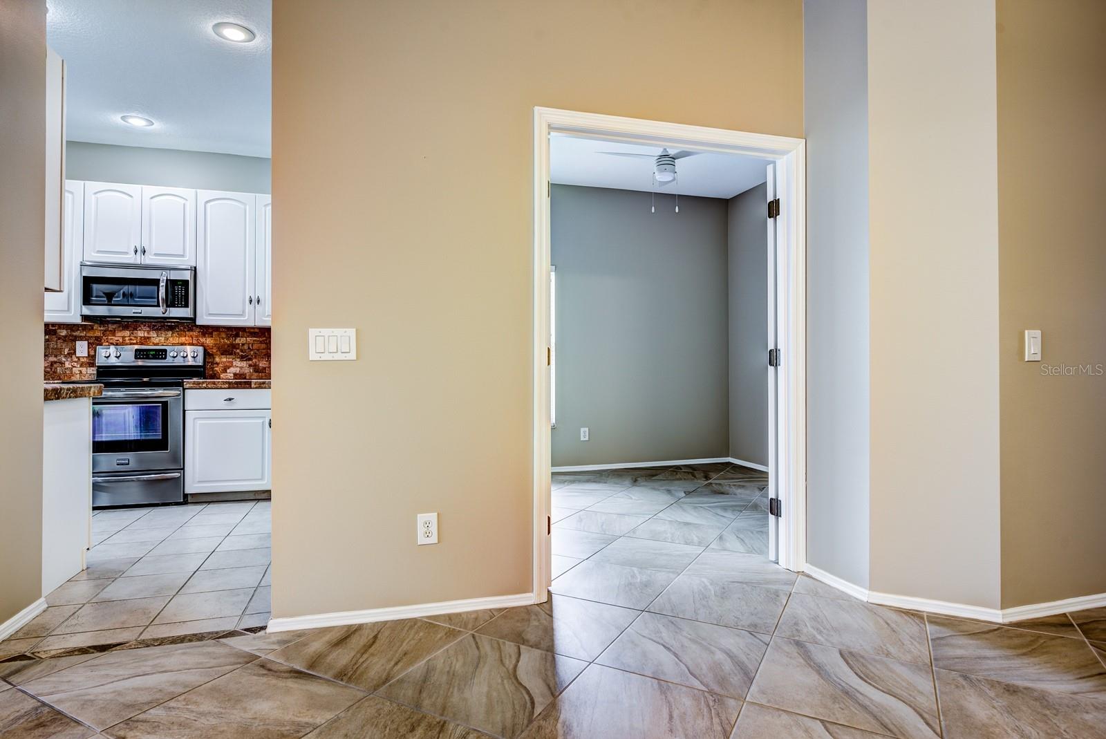 WOODMERE LAKES - Residential