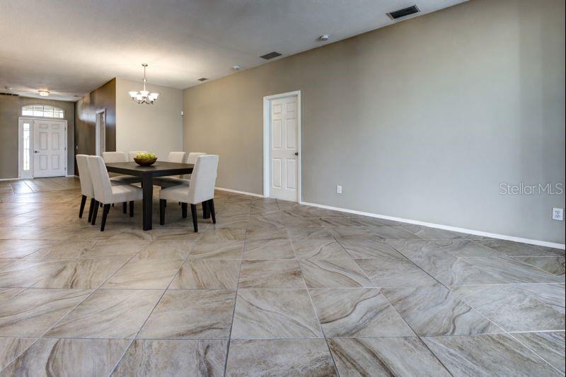 WOODMERE LAKES - Residential