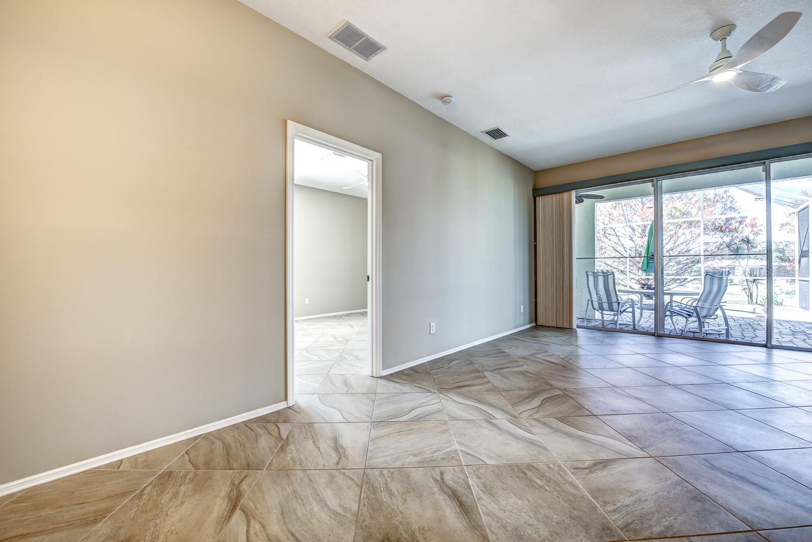 WOODMERE LAKES - Residential