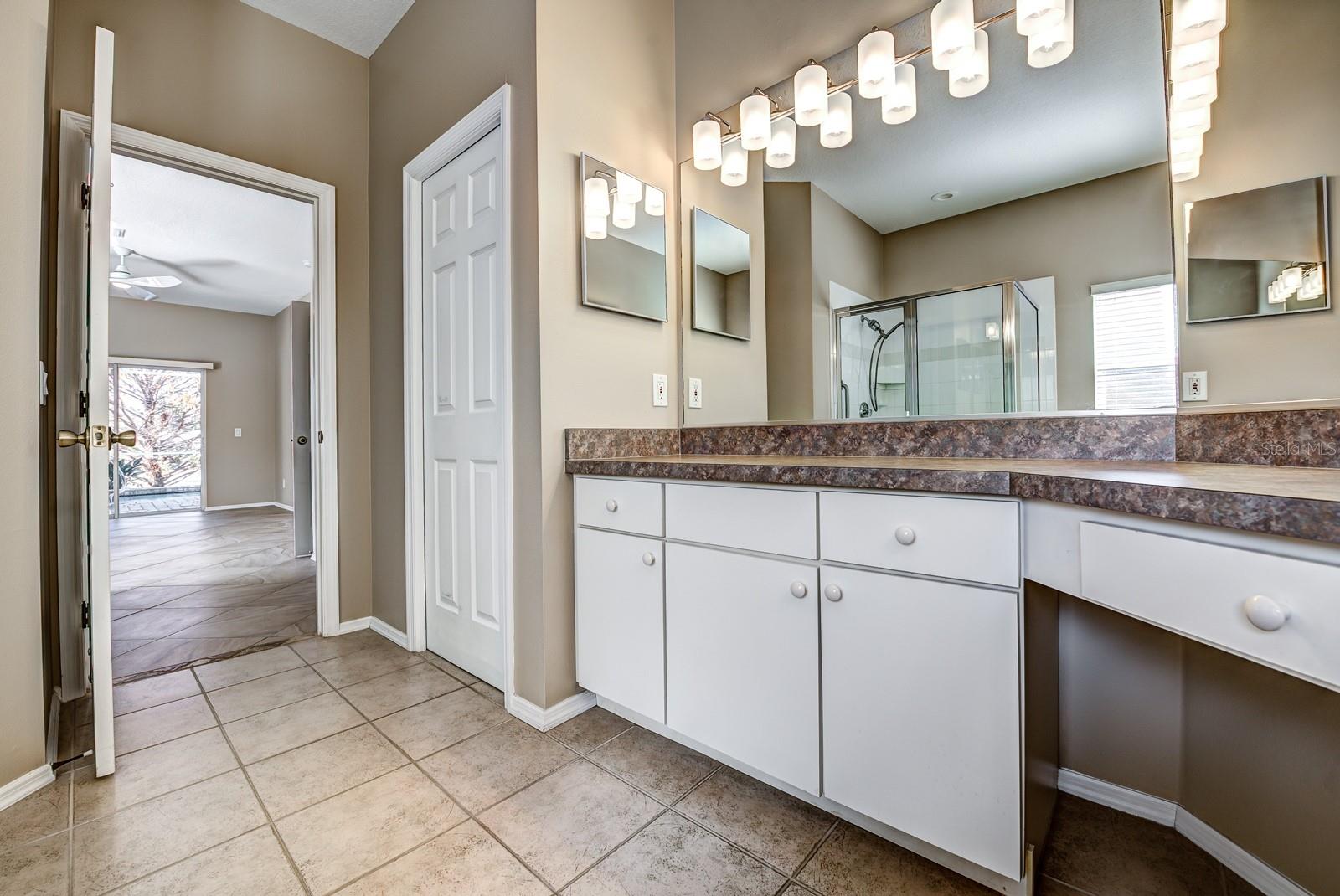 WOODMERE LAKES - Residential