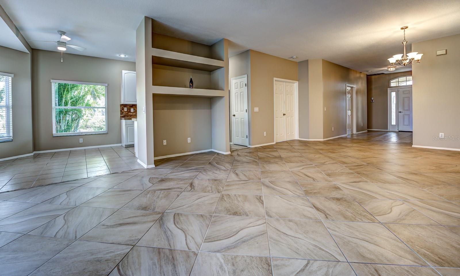 WOODMERE LAKES - Residential