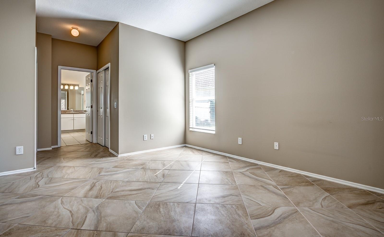 WOODMERE LAKES - Residential