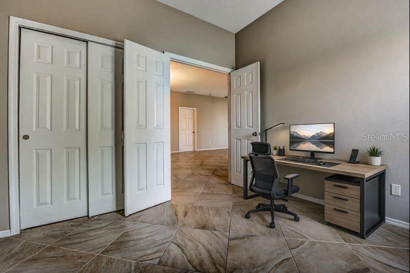 WOODMERE LAKES - Residential