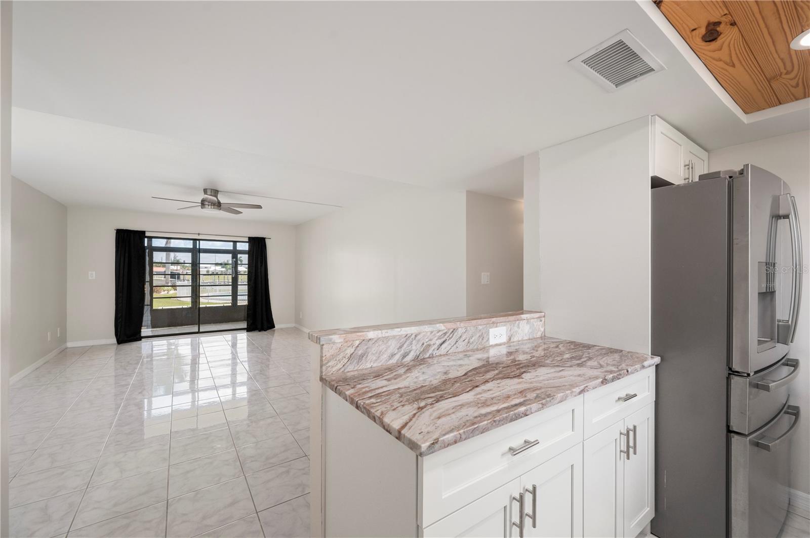 WHITE IBIS - Residential