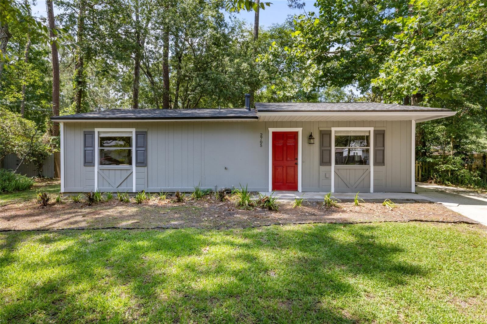 Location is key for this charmingly updated 2-bedroom 1 bathroom home in the desirable Neighborhood of Spring-Tree in NW Gainesville. This home features a freshly painted interior, newer vinyl flooring, and recently updated appliances, other upgrades include an updated bathroom and a NEW roof installed in 2023. This home is conveniently situated near shopping and restaurants on 39th rd and has access to public transport, making it a great opportunity for both investors and homeowners. Don't miss your chance to check it out!