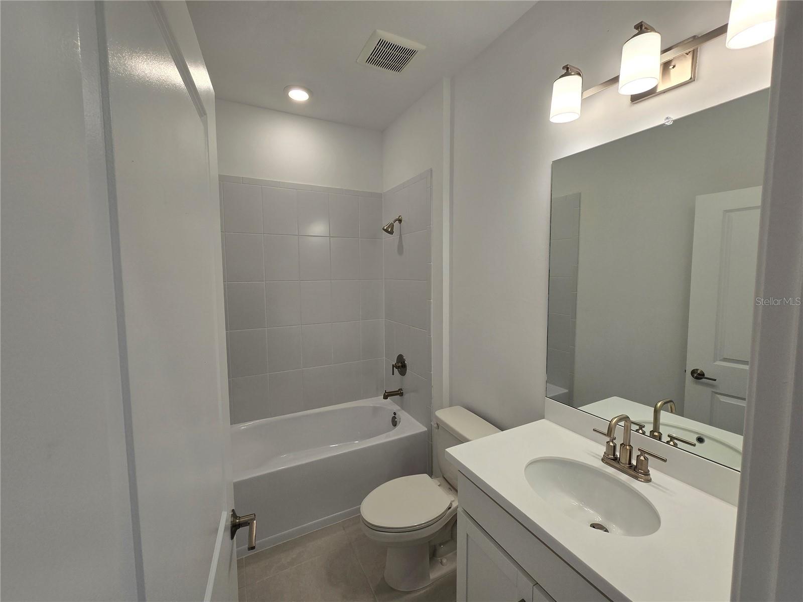 THE COVE AT WEST PORT - Residential