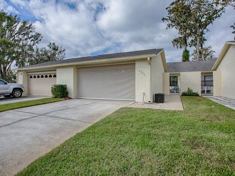 A home in TAVARES