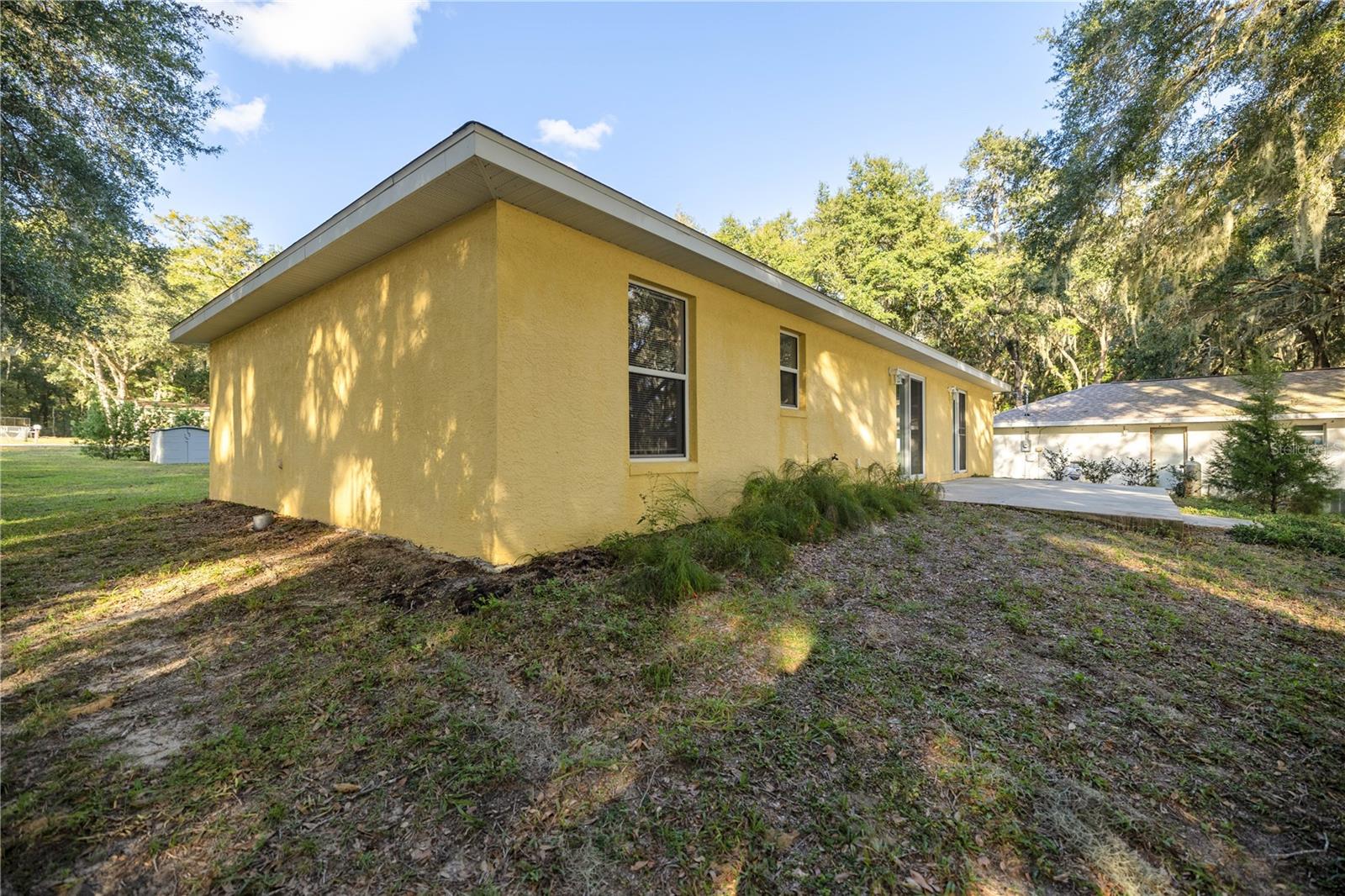 RAINBOW LAKES ESTATE - Residential