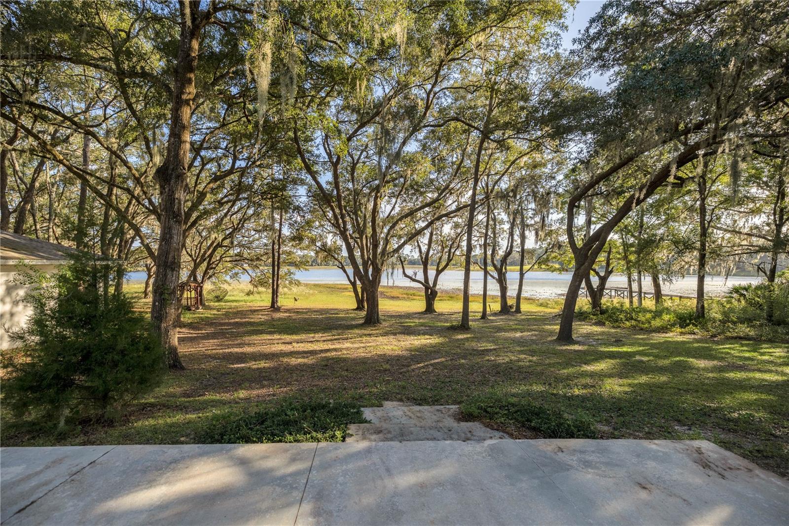 RAINBOW LAKES ESTATE - Residential