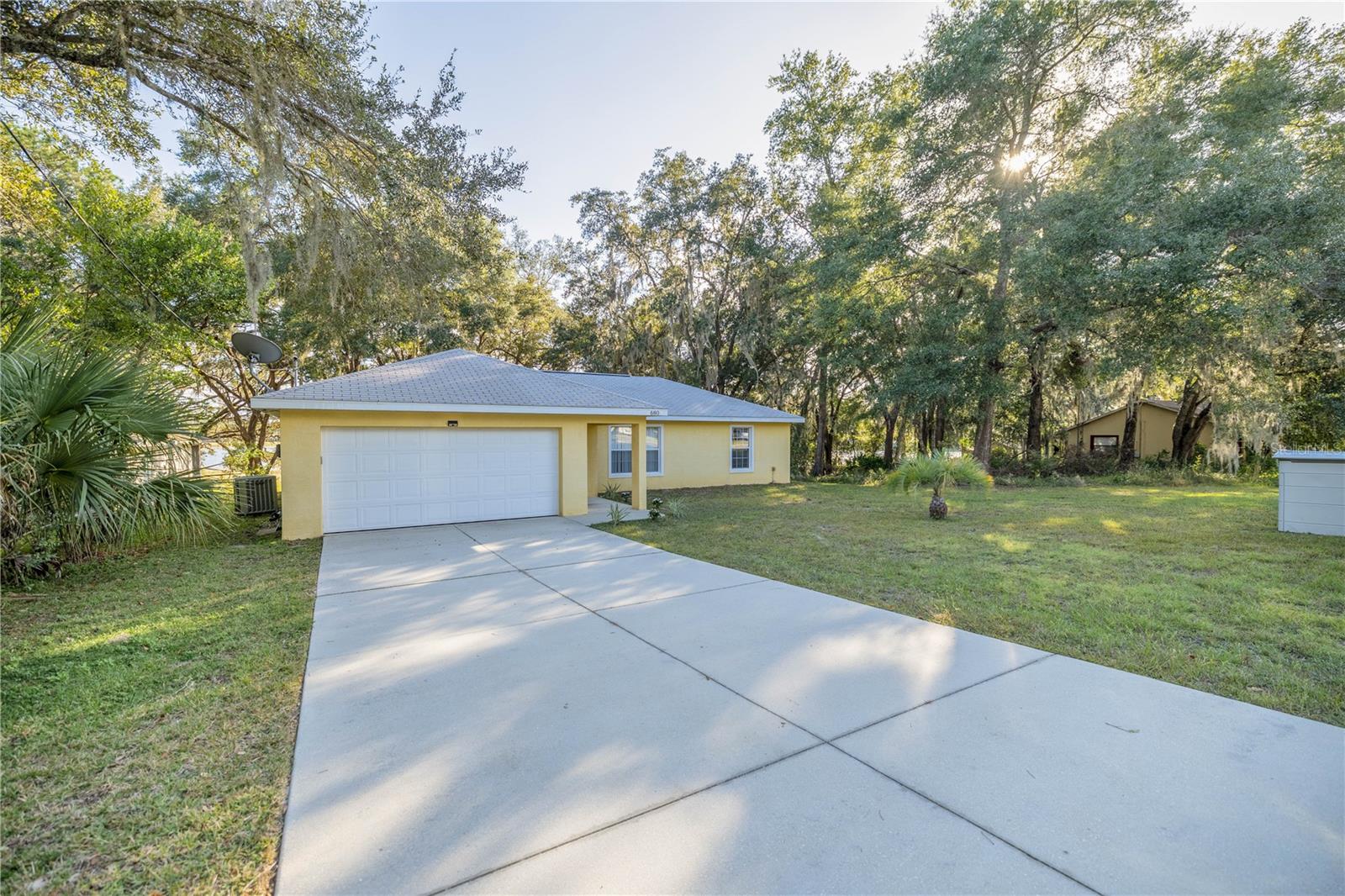 RAINBOW LAKES ESTATE - Residential