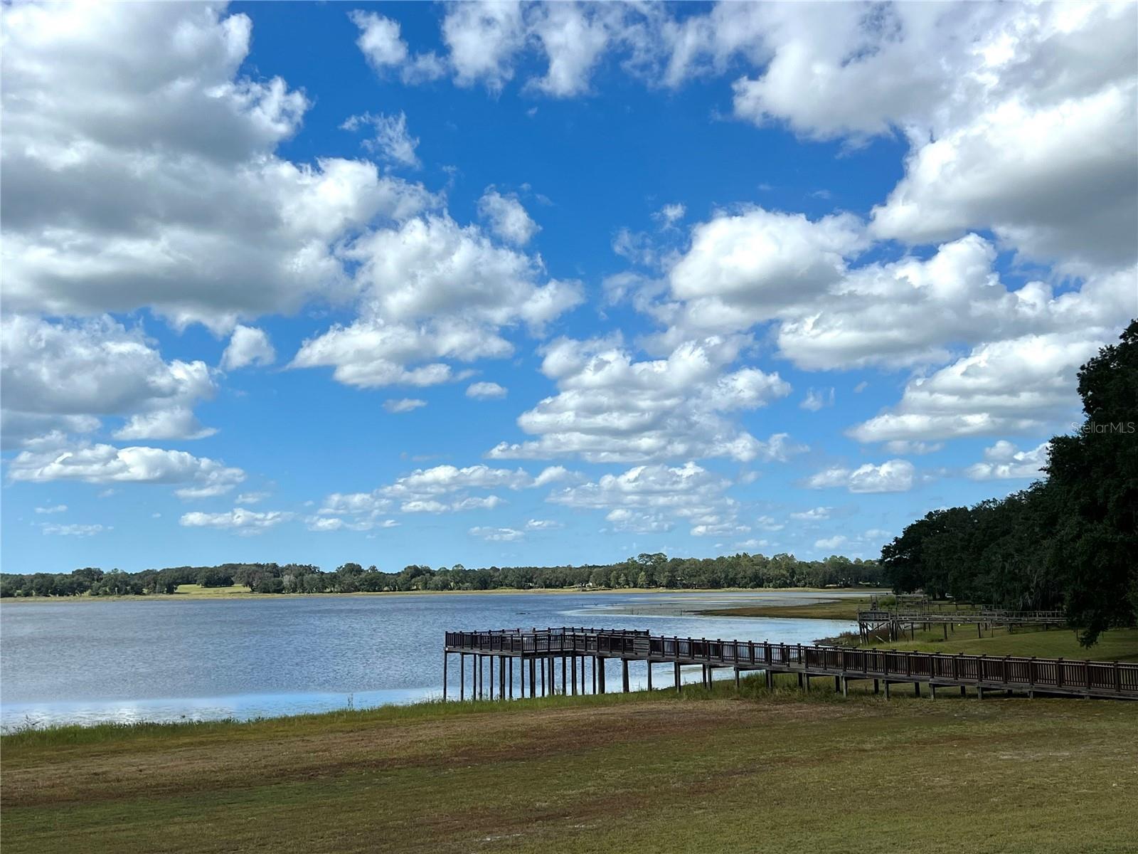 RAINBOW LAKES ESTATE - Residential