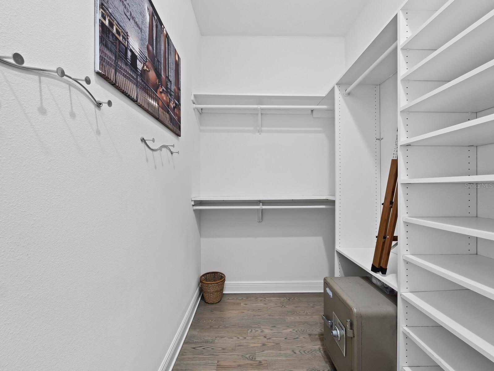 EMERALD POINTE SOUTH - Residential