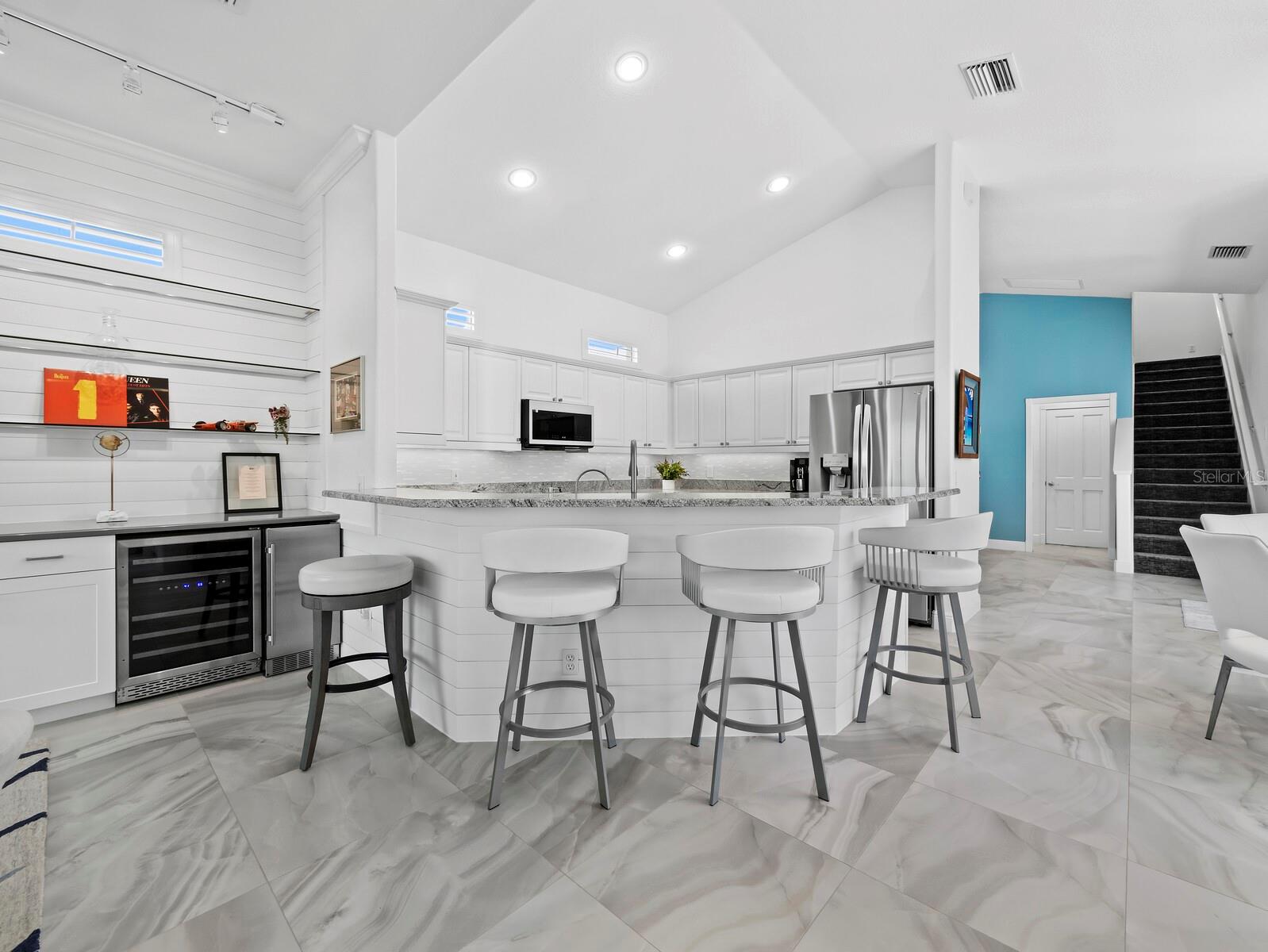 EMERALD POINTE SOUTH - Residential