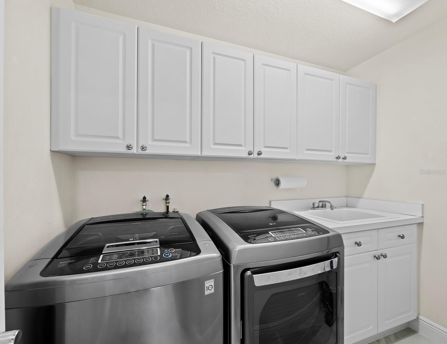 EMERALD POINTE SOUTH - Residential