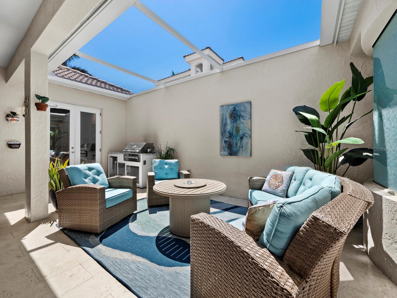 EMERALD POINTE SOUTH - Residential