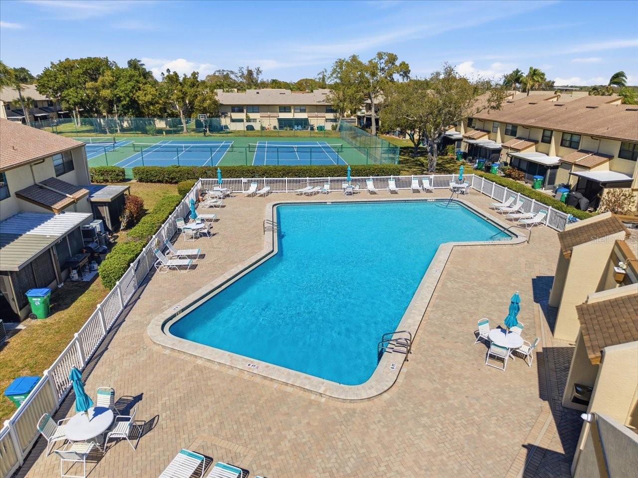 TOWNHOMES OF LAKE SEMINOLE - Residential