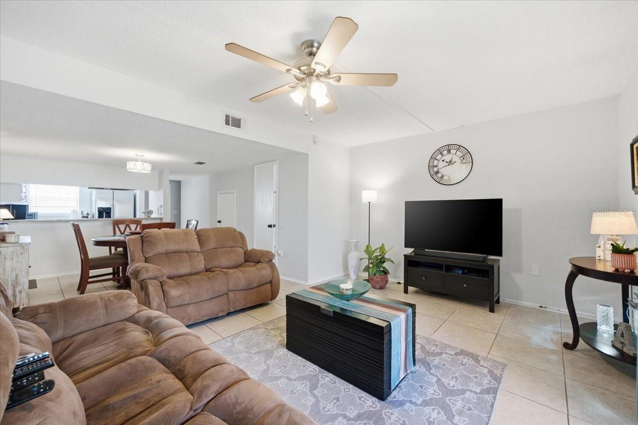 TOWNHOMES OF LAKE SEMINOLE - Residential