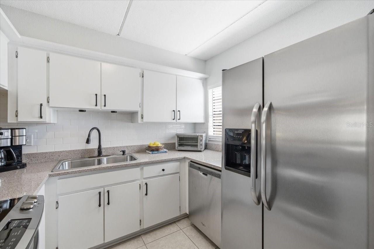 TOWNHOMES OF LAKE SEMINOLE - Residential