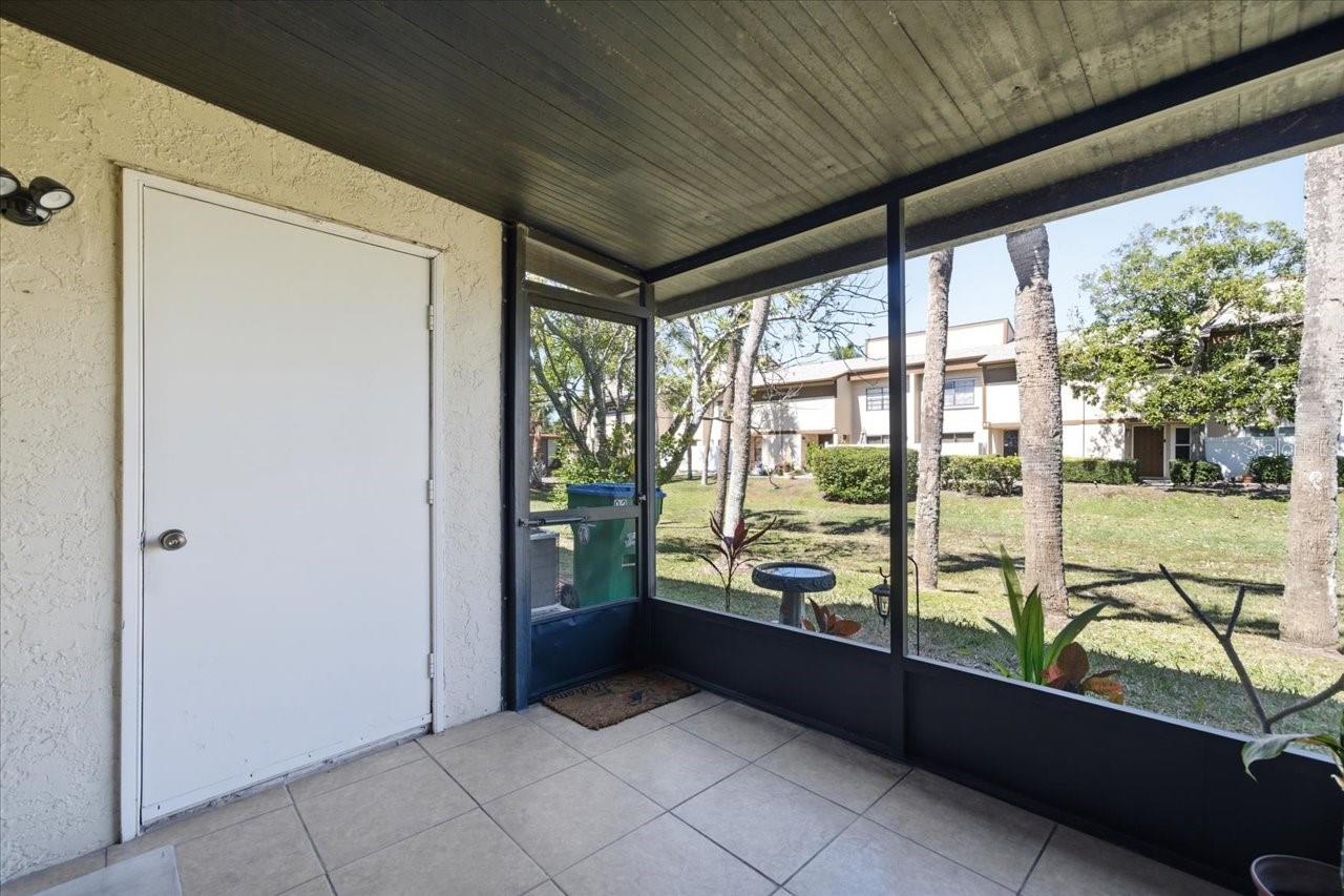 TOWNHOMES OF LAKE SEMINOLE - Residential