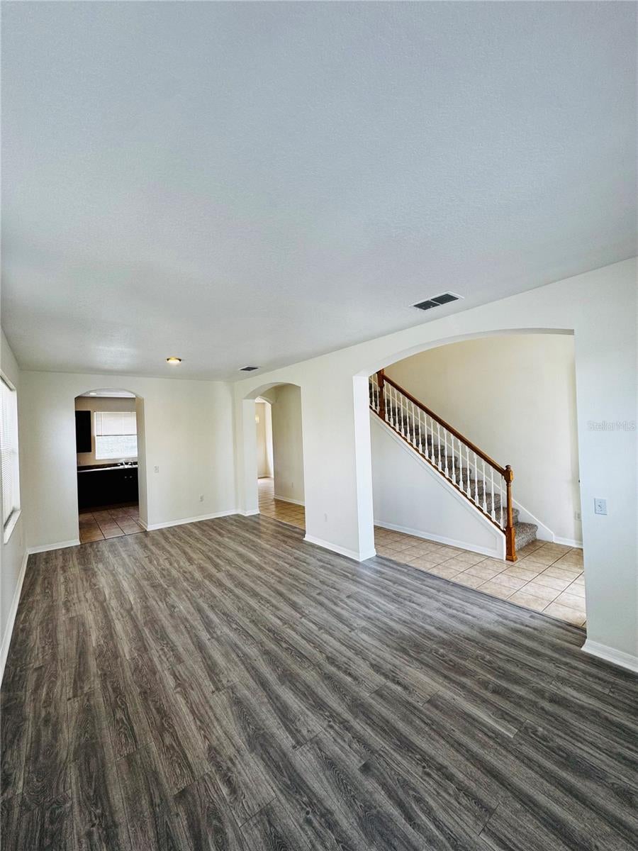 890 MCINNIS COURT
