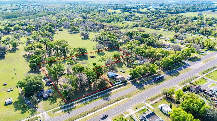 Don’t miss this rare opportunity to own 4 beautiful acres just north of Dade City! This fully fenced property is loaded with character, featuring majestic mature oak trees that create a private, picturesque setting you won’t find just anywhere.
Build your dream home, create a private retreat, or invest in a rapidly growing area—this property checks all the boxes. Enjoy the perfect mix of peaceful country living with unbeatable convenience.
Located near the heart of Dade City, you’ll love being part of a vibrant community known for events like the famous Kumquat Festival and Church Street Christmas, plus local gems like the Pioneer Florida Museum.
Centrally positioned, you’re just a drive away from top destinations including Walt Disney World, SeaWorld Orlando, and ZooTampa at Lowry Park—along with Florida’s stunning beaches and crystal-clear natural springs.
Opportunities like this don’t last—secure your piece of Florida paradise today!