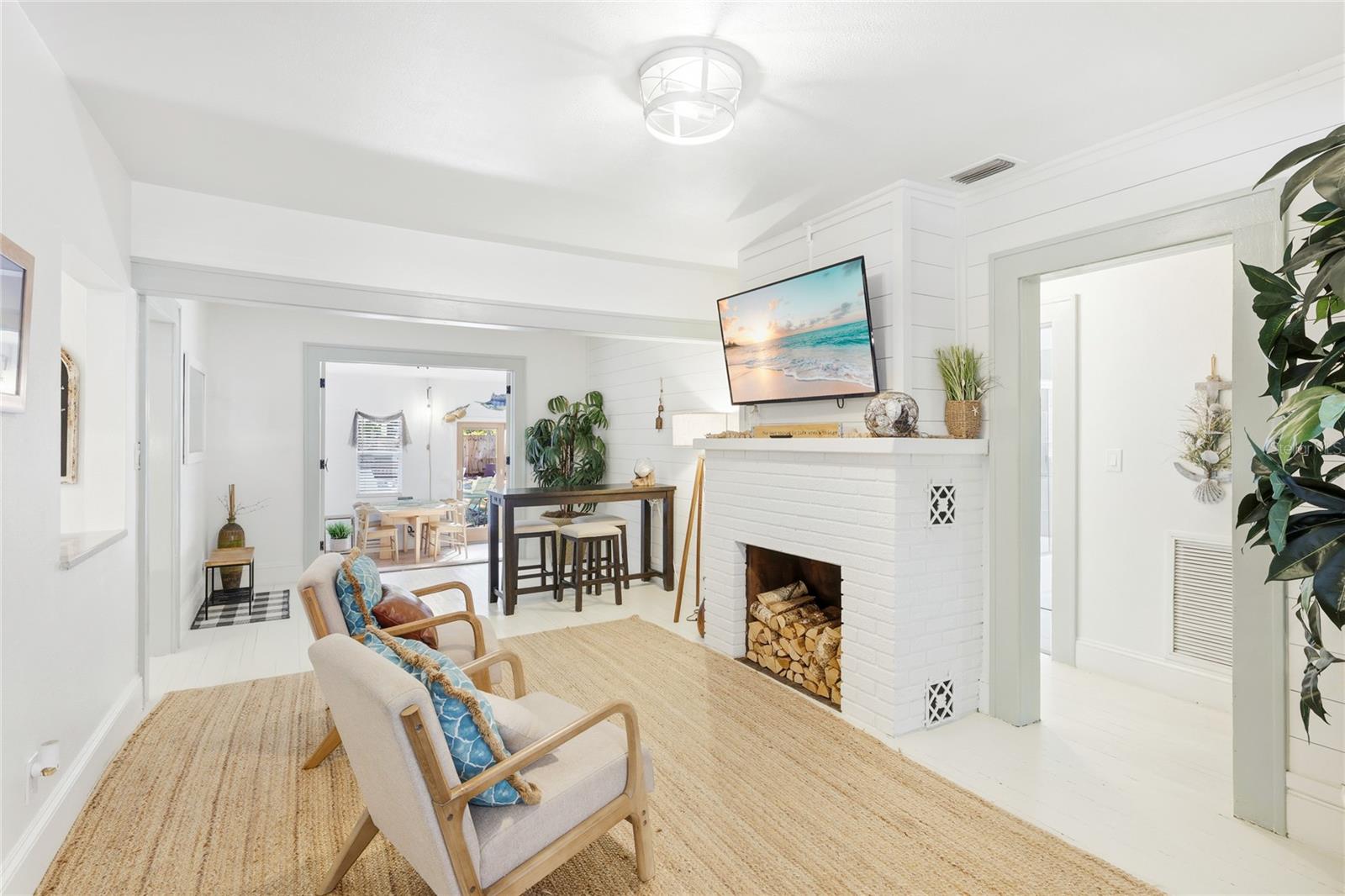 HILLCREST 3RD ADD TO - Residential