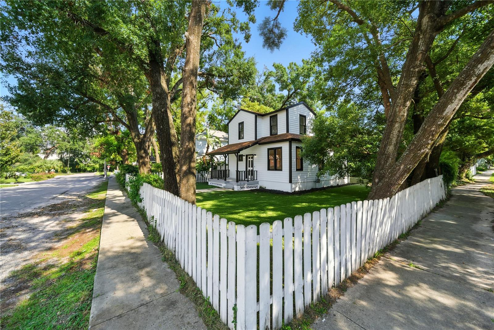 501 E SPARKMAN AVENUE
