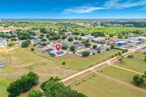 Tiny photo for 127 Stewart Lake Loop, Groveland, FL 34736 (MLS # O6409928)