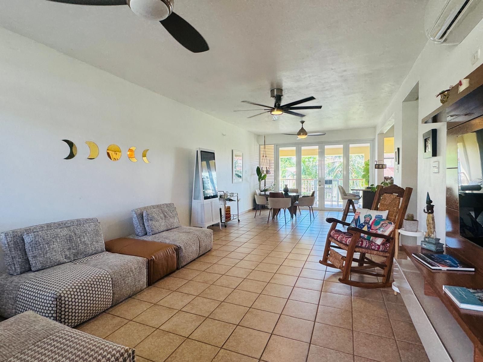 CONDOMINIO HARBOUR LAKES - Residential