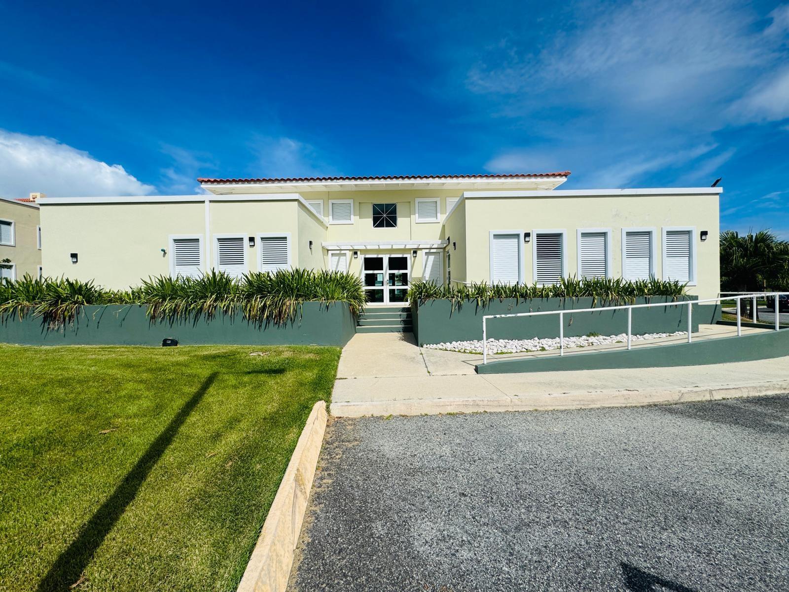 CONDOMINIO HARBOUR LAKES - Residential