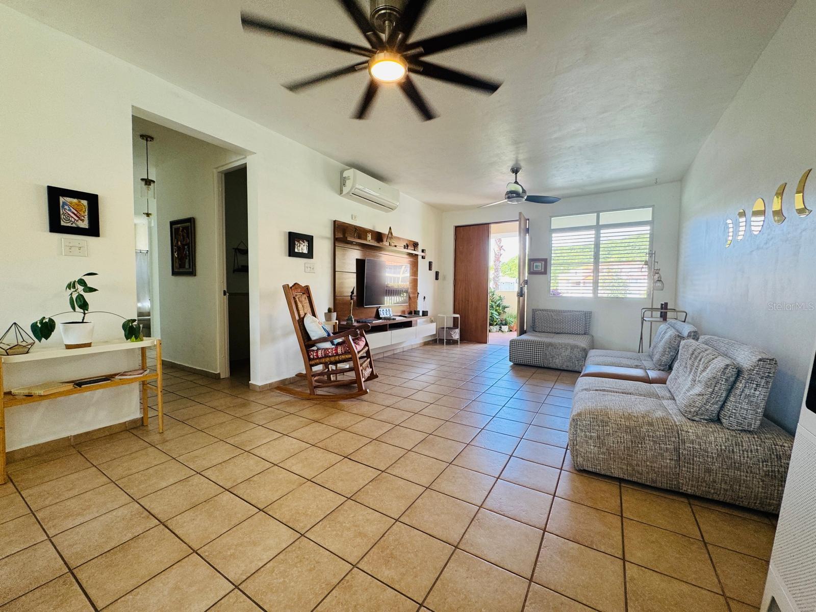 CONDOMINIO HARBOUR LAKES - Residential