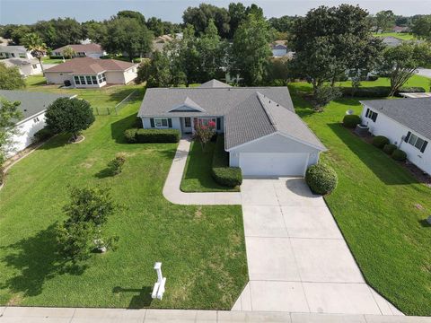 A home in DUNNELLON