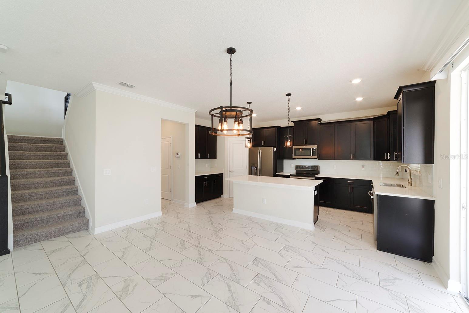 PANTHER VIEW - Residential Lease