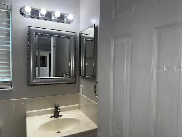 DELTONA LAKES UNIT 34 - Residential Lease